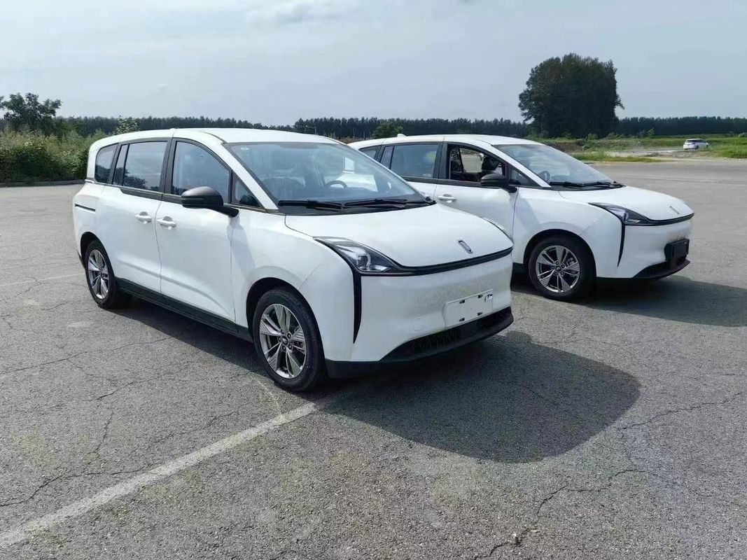 2023 Automóvel FAW Pentium Nat Branco Veículo multiuso Combustível a gasolina ou elétrico